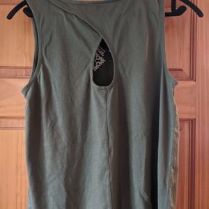 Banana Republic Tops - Sleeveless shirt Banana Republic Tops - Sleeveless shirt